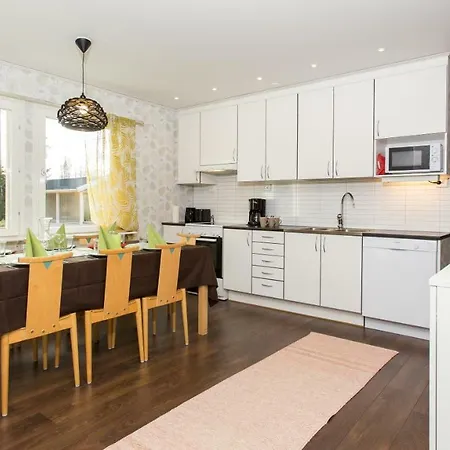 Tiinan Tupa A Holiday home Moksinkyla